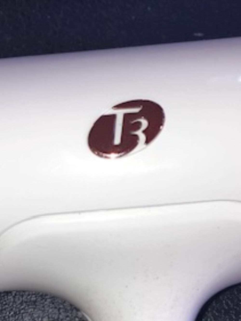 T3 Cura Professional Digital Ionic Hair Dryer BARELY USED!! - Picture 5 of 10